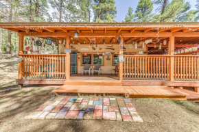 Ruidoso Cabin with Hot Tub - 2 Mi to Grindstone Lake